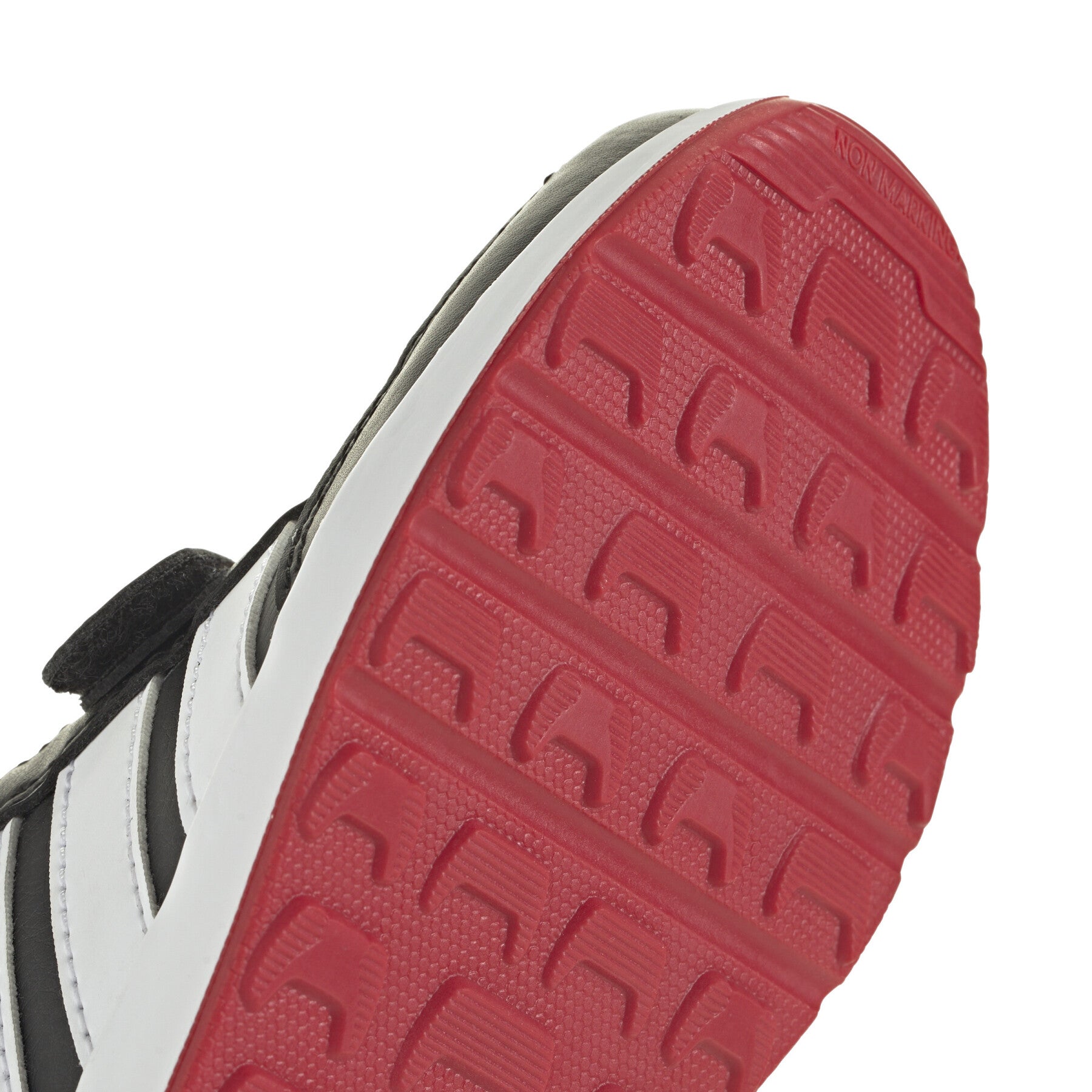 Tenis Casual Para Niño Adidas JH8653-Negro/Blanco/Escarlata
